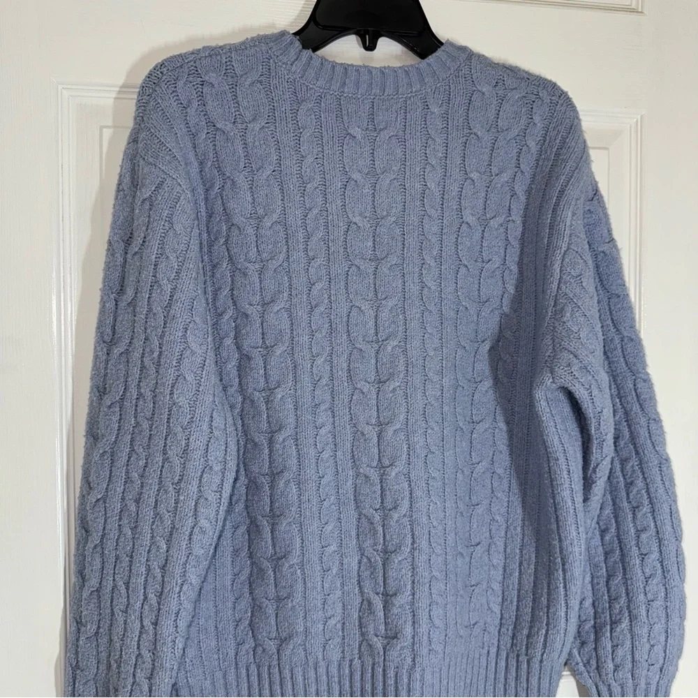 Hollister Blue Crew Neck Cable Knit Sweater - Picture 8 of 11